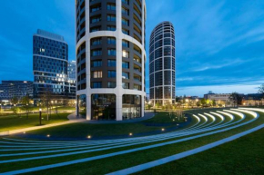 Sky1 Modern Aptm with Rooftop View 30 floor Bratislava